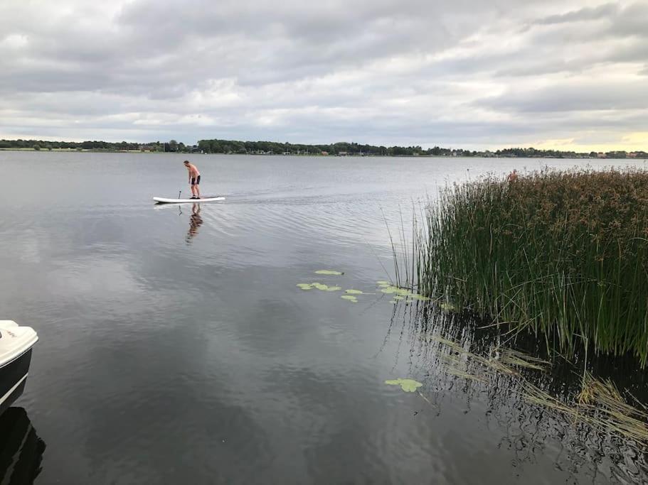 Huset Ved Soen Taet Pa Herning Og Mch Og Boxen 90 M2 Sunds Extérieur photo