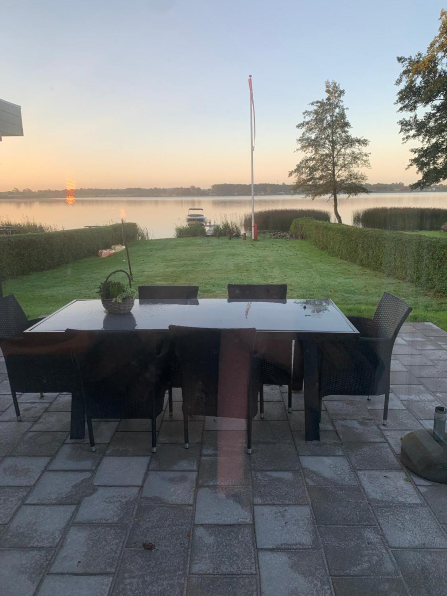 Huset Ved Soen Taet Pa Herning Og Mch Og Boxen 90 M2 Sunds Extérieur photo