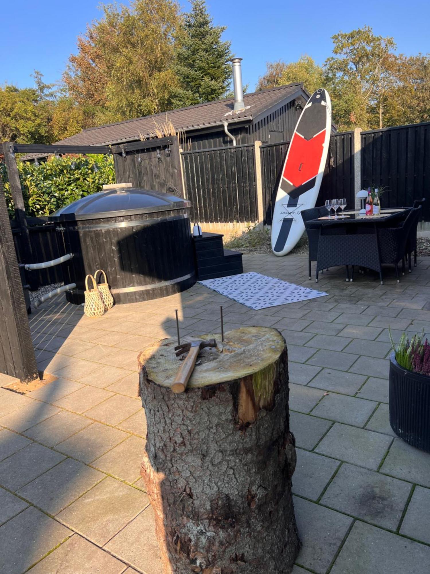Huset Ved Soen Taet Pa Herning Og Mch Og Boxen 90 M2 Sunds Extérieur photo